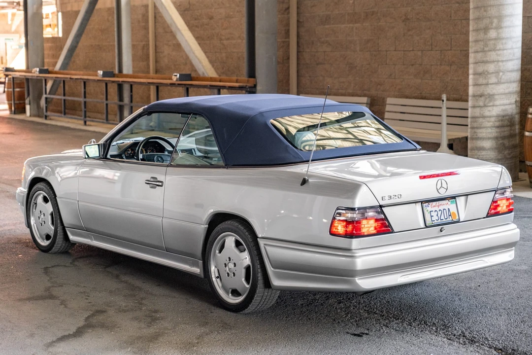 1995 Mercedes-Benz W124 E-Class - Image 12 of 31