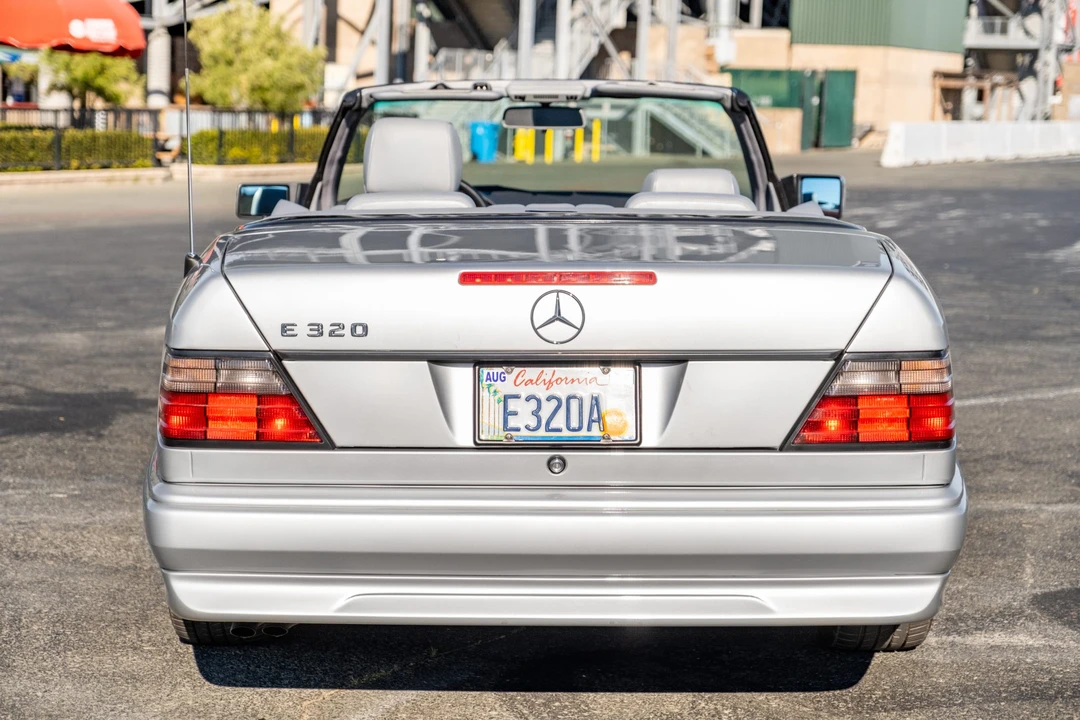 1995 Mercedes-Benz W124 E-Class - Image 23 of 31