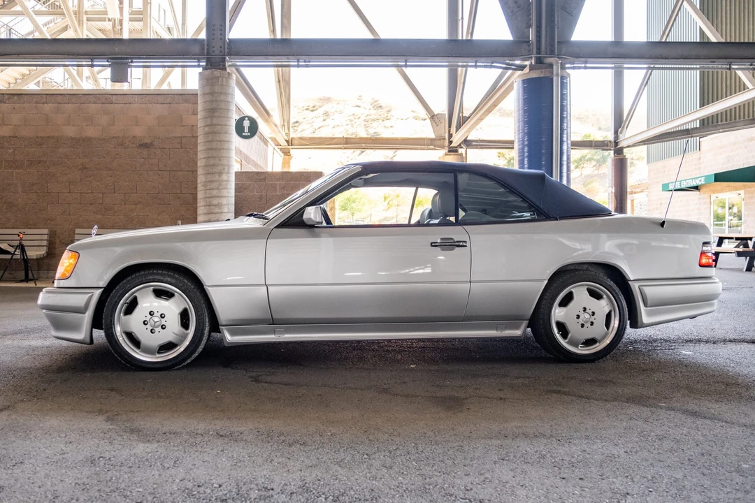 1995 Mercedes-Benz W124 E-Class - Image 11 of 31