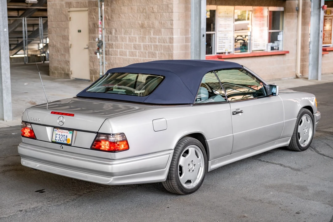 1995 Mercedes-Benz W124 E-Class - Image 13 of 31