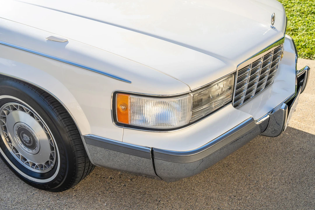1996 Cadillac Fleetwood - Image 13 of 31