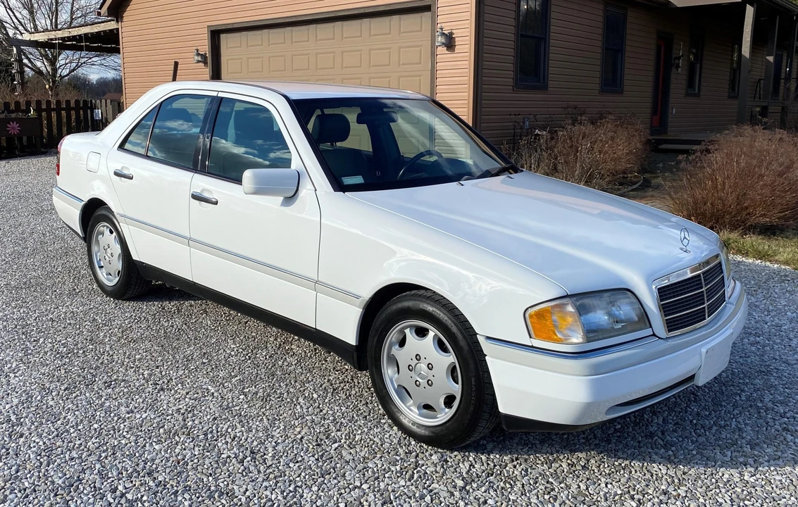 1996 Mercedes-Benz W202 C-Class - Image 4 of 31