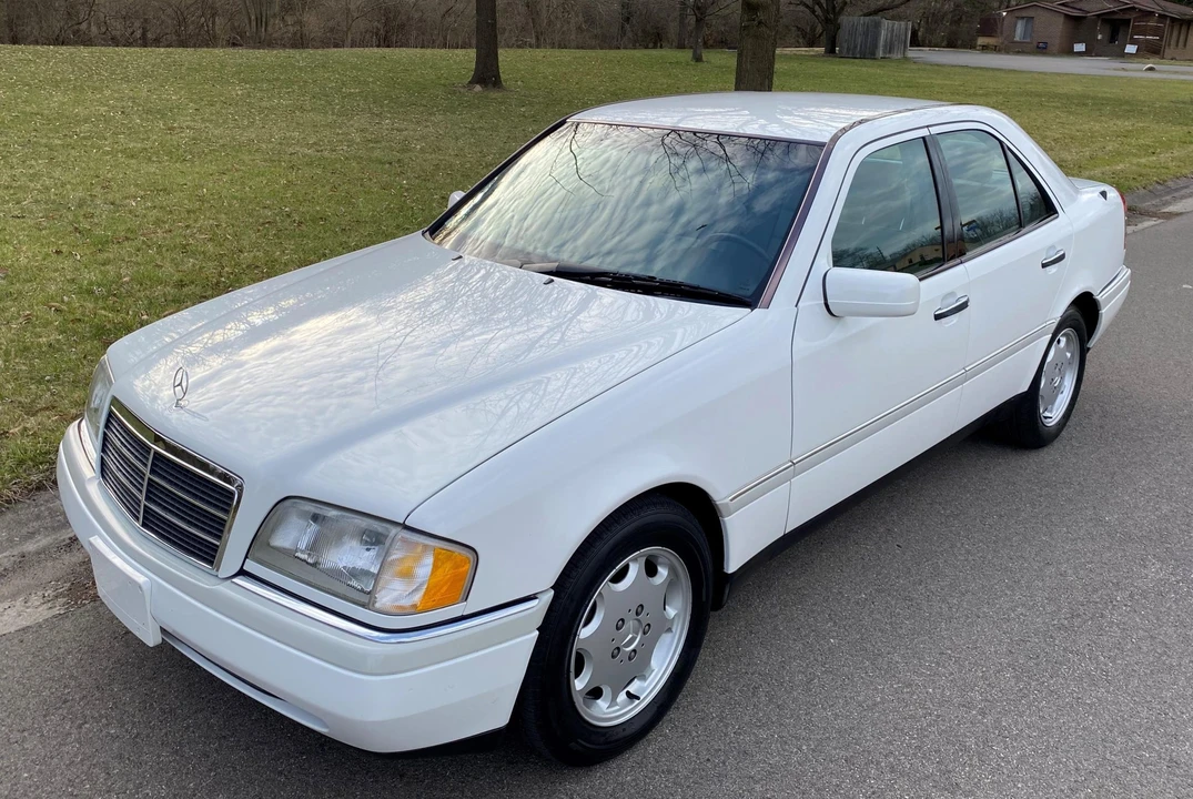1996 Mercedes-Benz W202 C-Class - Image 15 of 31