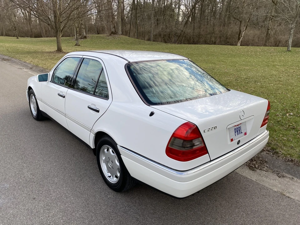 1996 Mercedes-Benz W202 C-Class - Image 11 of 31