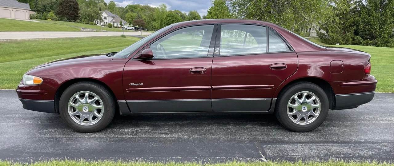 1997 Buick Regal - Image 5 of 31