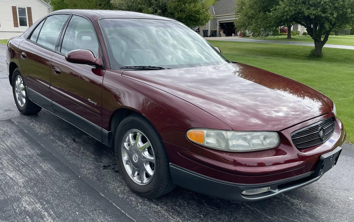 1997 Buick Regal - Image 2 of 31