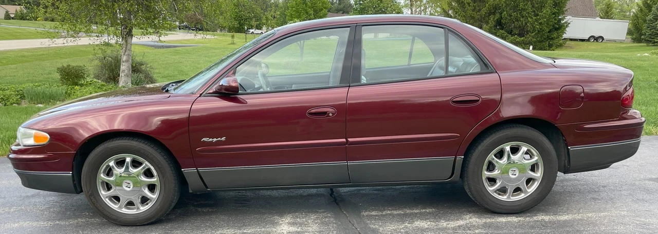 1997 Buick Regal - Image 18 of 31
