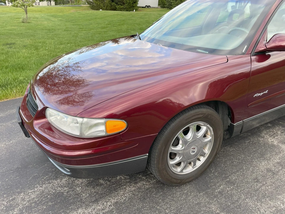 1997 Buick Regal - Image 13 of 31