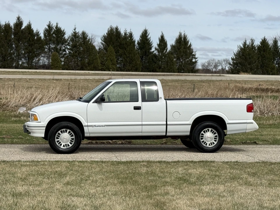 1997 GMC S-15/Sonoma - Image 13 of 31