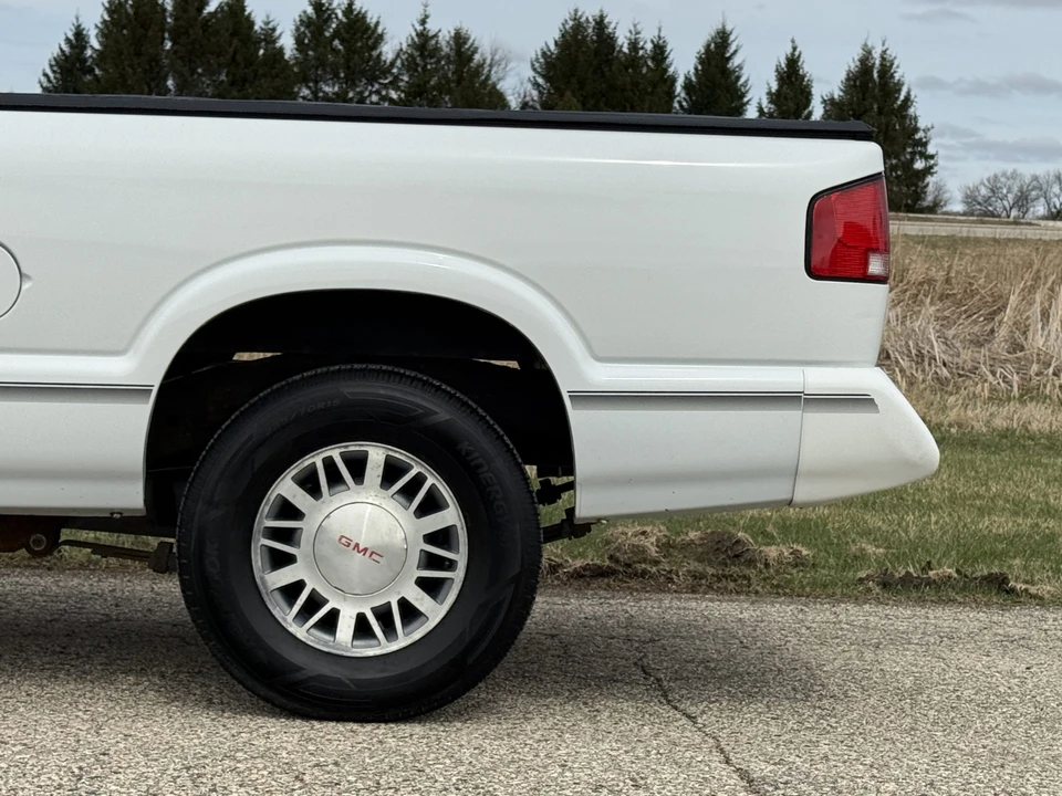 1997 GMC S-15/Sonoma - Image 26 of 31