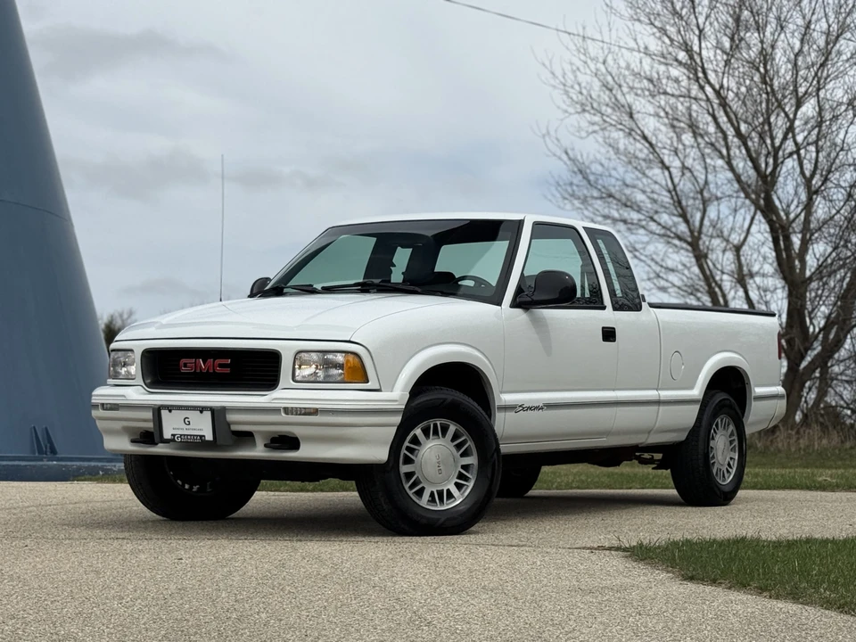 1997 GMC S-15/Sonoma - Image 3 of 31