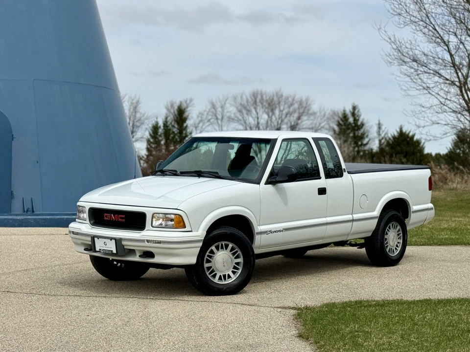 1997 GMC S-15/Sonoma - Image 4 of 31