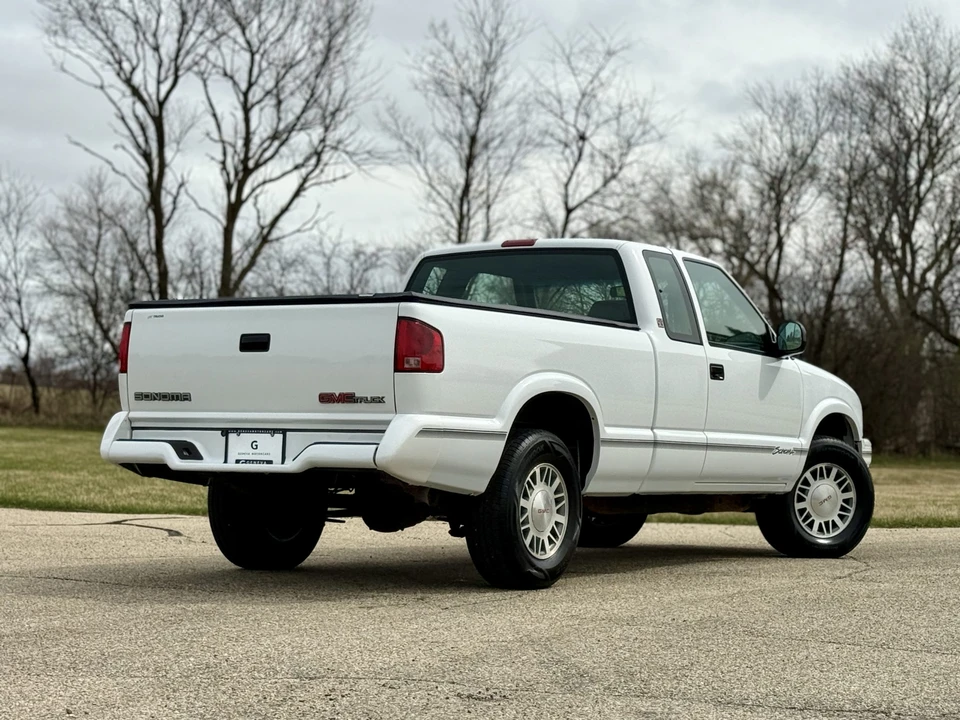 1997 GMC S-15/Sonoma - Image 8 of 31
