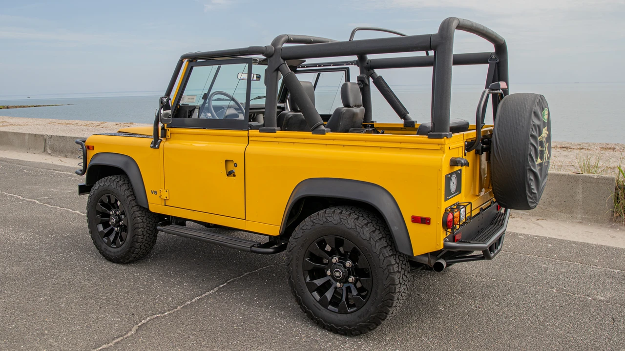 1997 Land Rover Defender 90 - Image 24 of 31