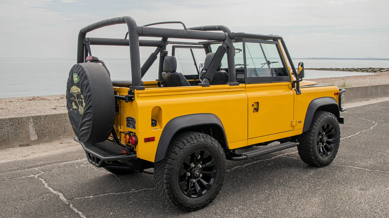 1997 Land Rover Defender 90 - Image 18 of 31