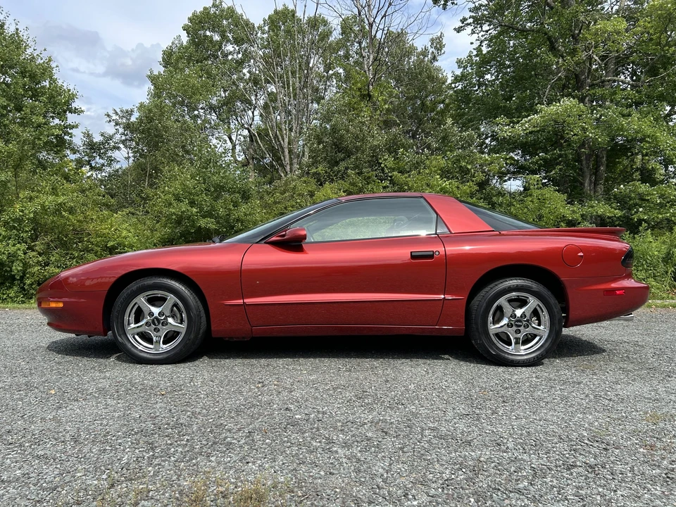 1997 Pontiac Firebird 4th Gen - Image 26 of 31