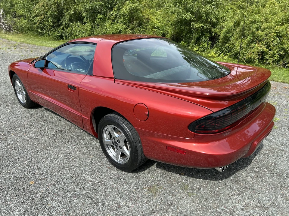 1997 Pontiac Firebird 4th Gen - Image 23 of 31