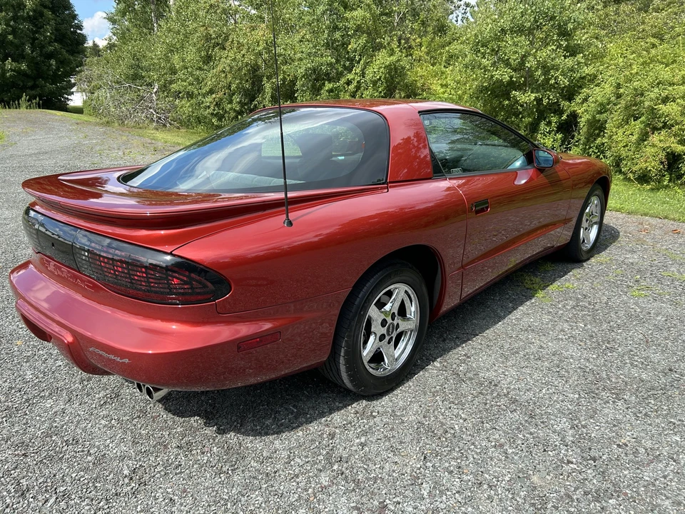 1997 Pontiac Firebird 4th Gen - Image 18 of 31