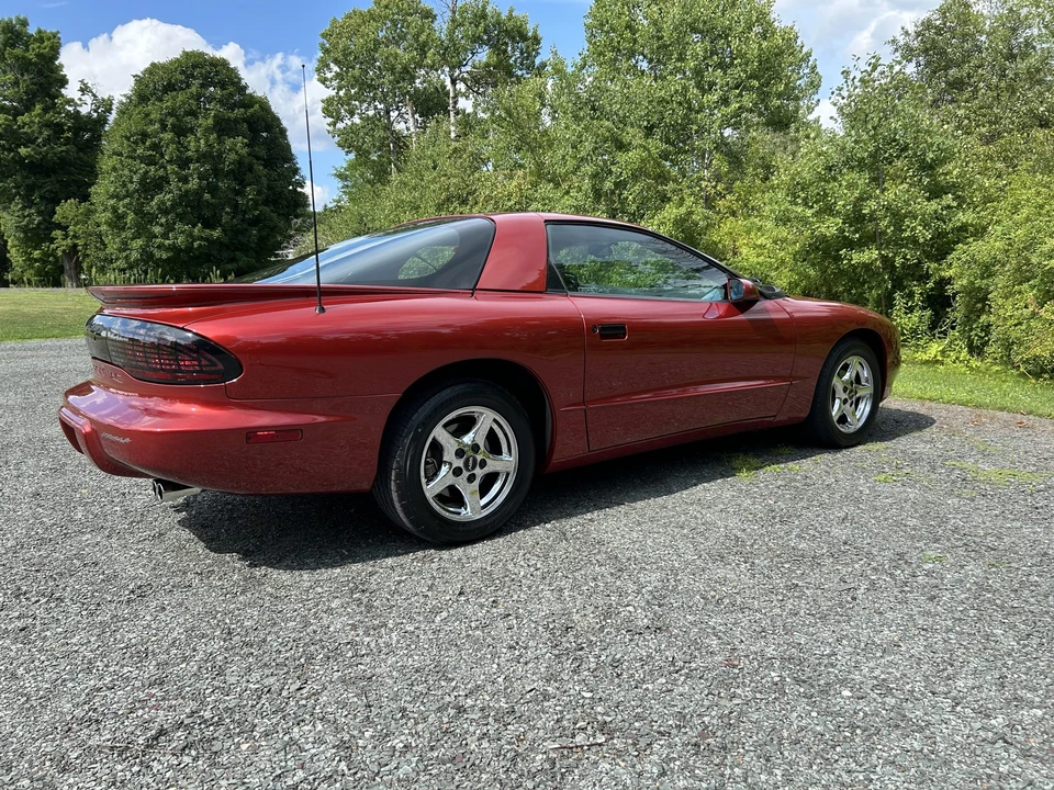 1997 Pontiac Firebird 4th Gen - Image 14 of 31