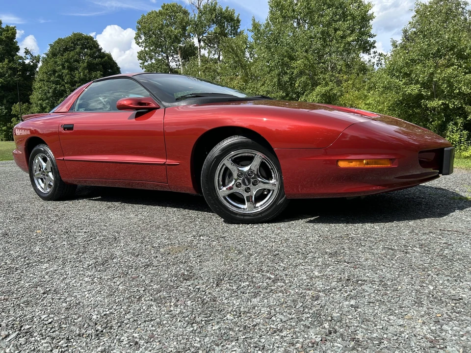 1997 Pontiac Firebird 4th Gen - Image 11 of 31