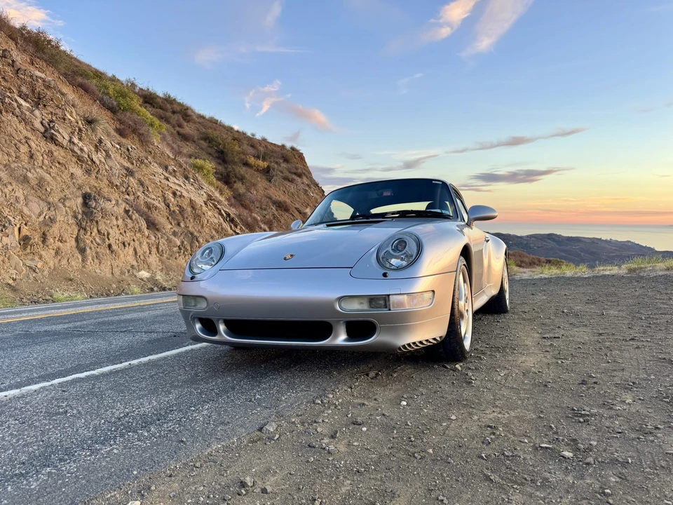 1997 Porsche 993 Carrera 4S - Image 11 of 31