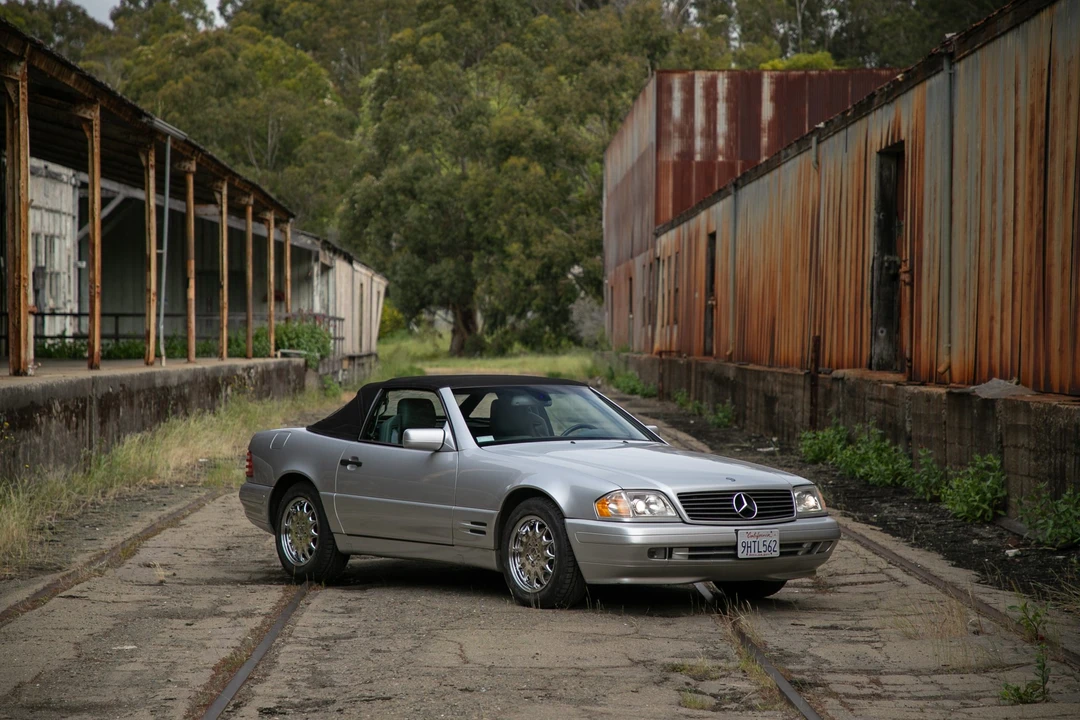 1998 Mercedes-Benz R129 SL-Class - Image 17 of 31