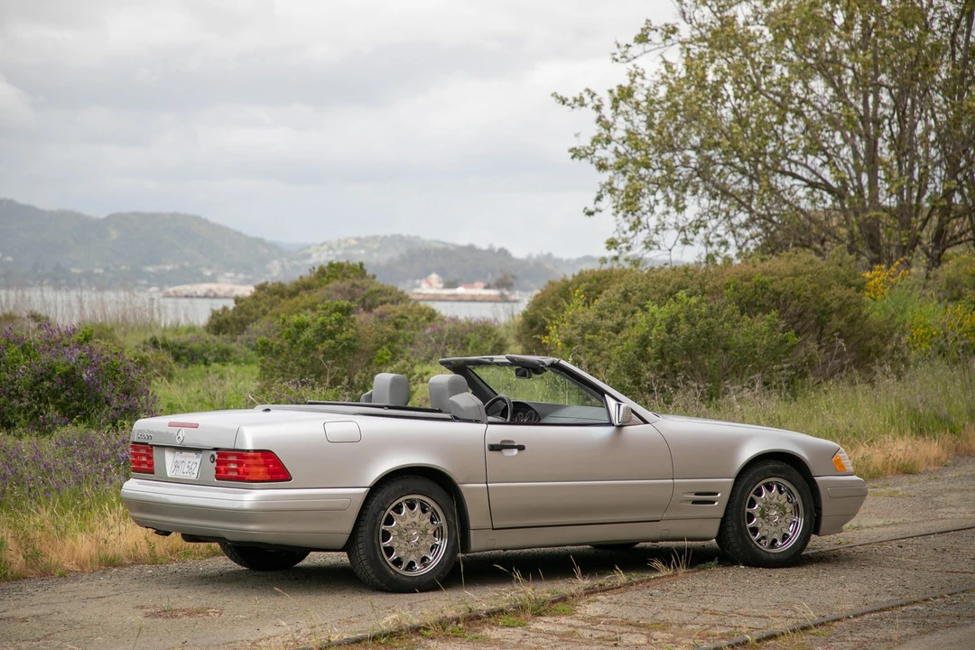 1998 Mercedes-Benz R129 SL-Class - Image 13 of 31
