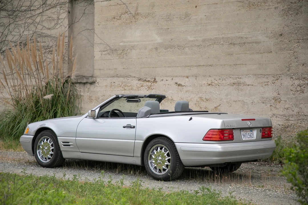 1998 Mercedes-Benz R129 SL-Class - Image 11 of 31
