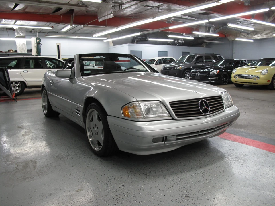 1998 Mercedes-Benz R129 SL-Class - Image 2 of 31