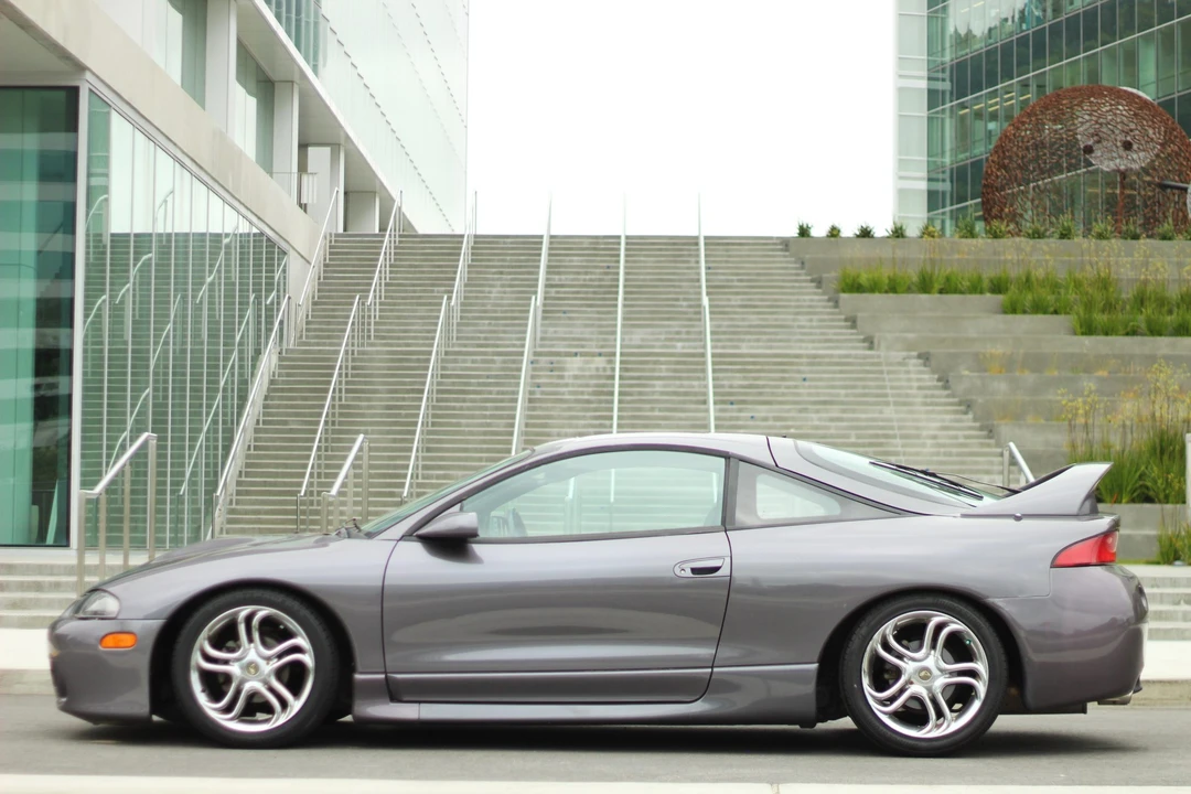 1998 Mitsubishi Eclipse 2nd Gen - Image 11 of 31