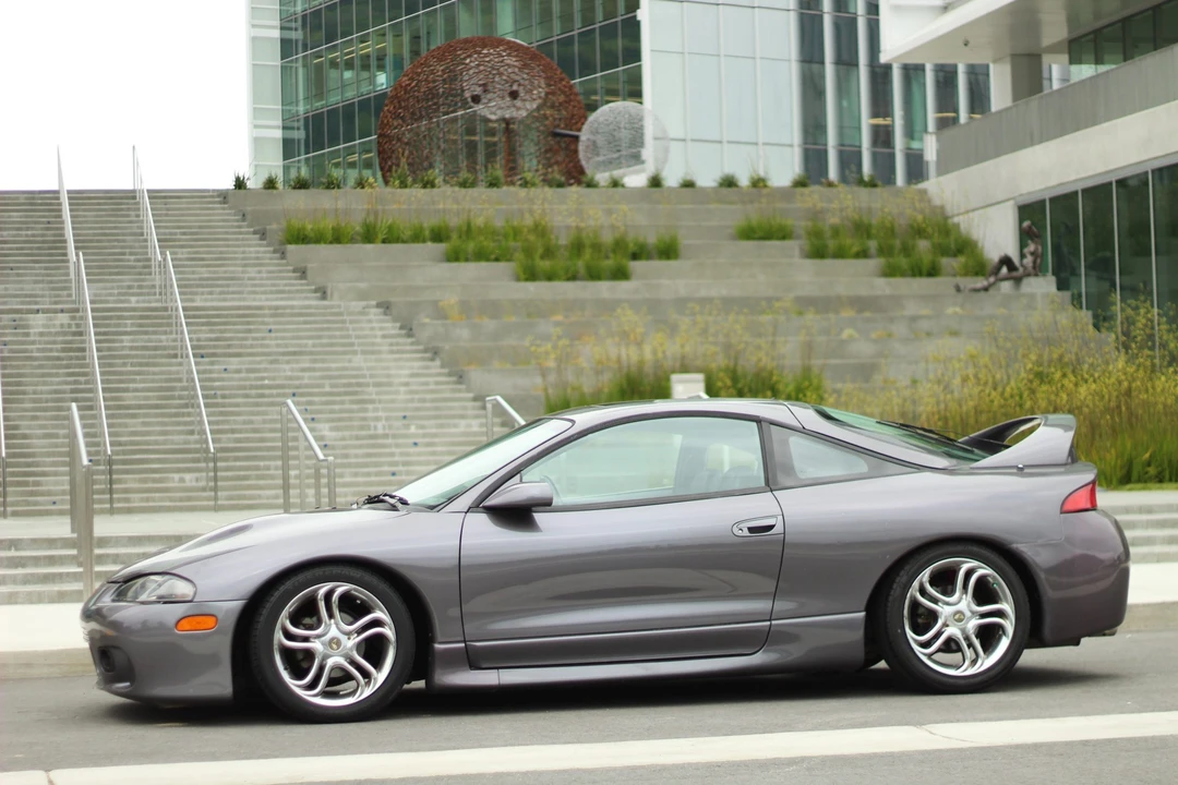 1998 Mitsubishi Eclipse 2nd Gen - Image 9 of 31