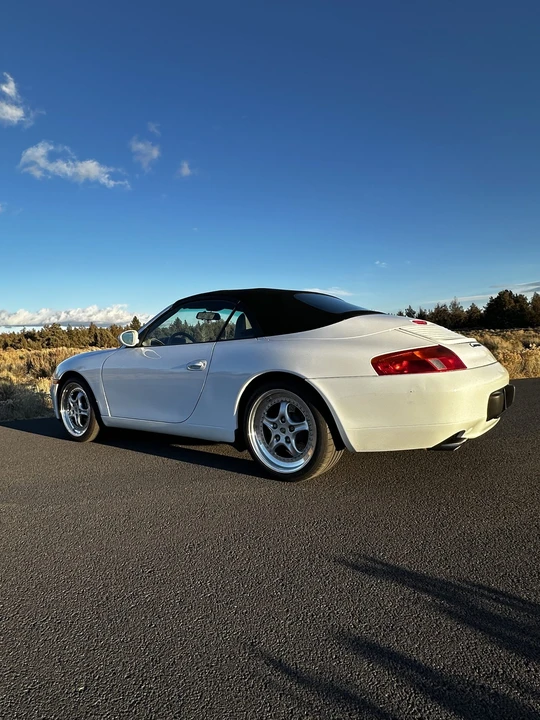 1999 Porsche 996 Carrera - Image 28 of 31