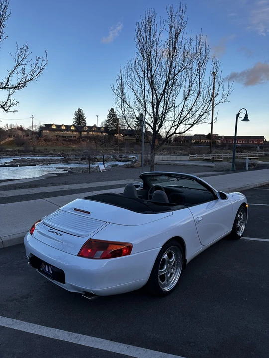1999 Porsche 996 Carrera - Image 11 of 31