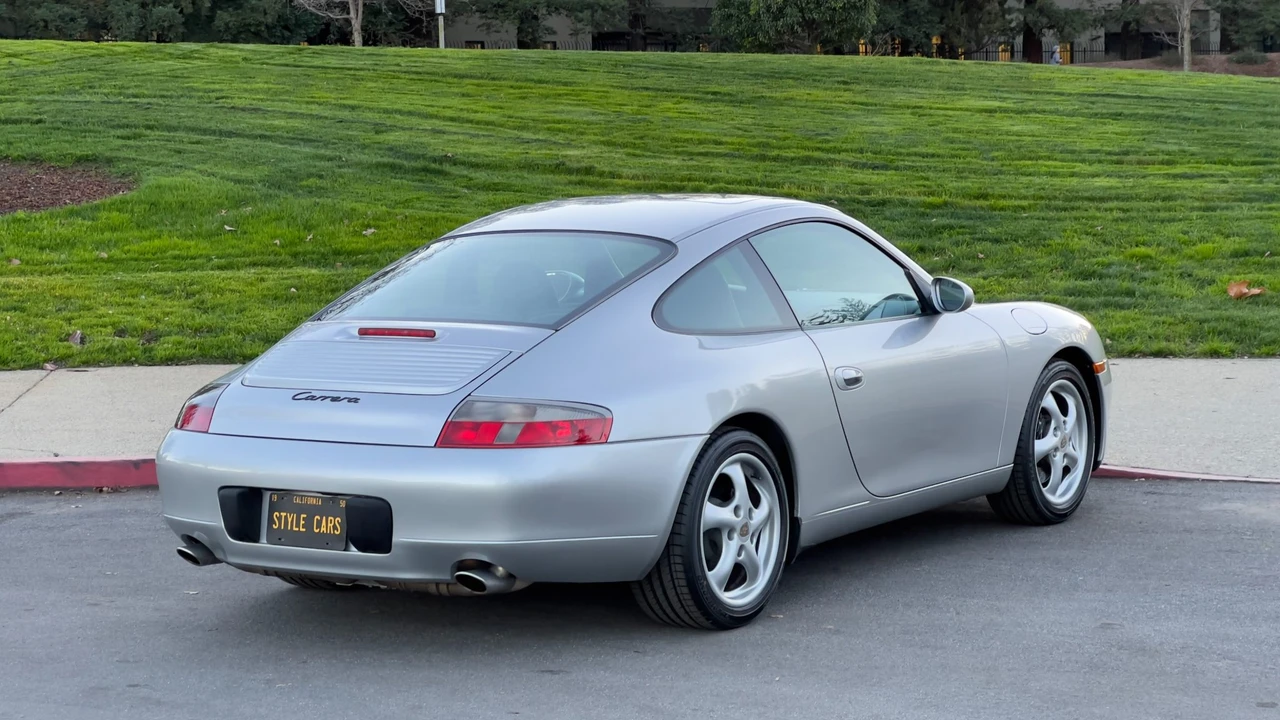 1999 Porsche 996 Carrera - Image 23 of 31
