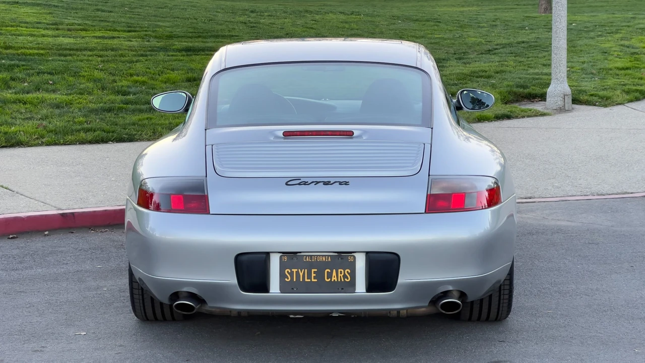 1999 Porsche 996 Carrera - Image 25 of 31