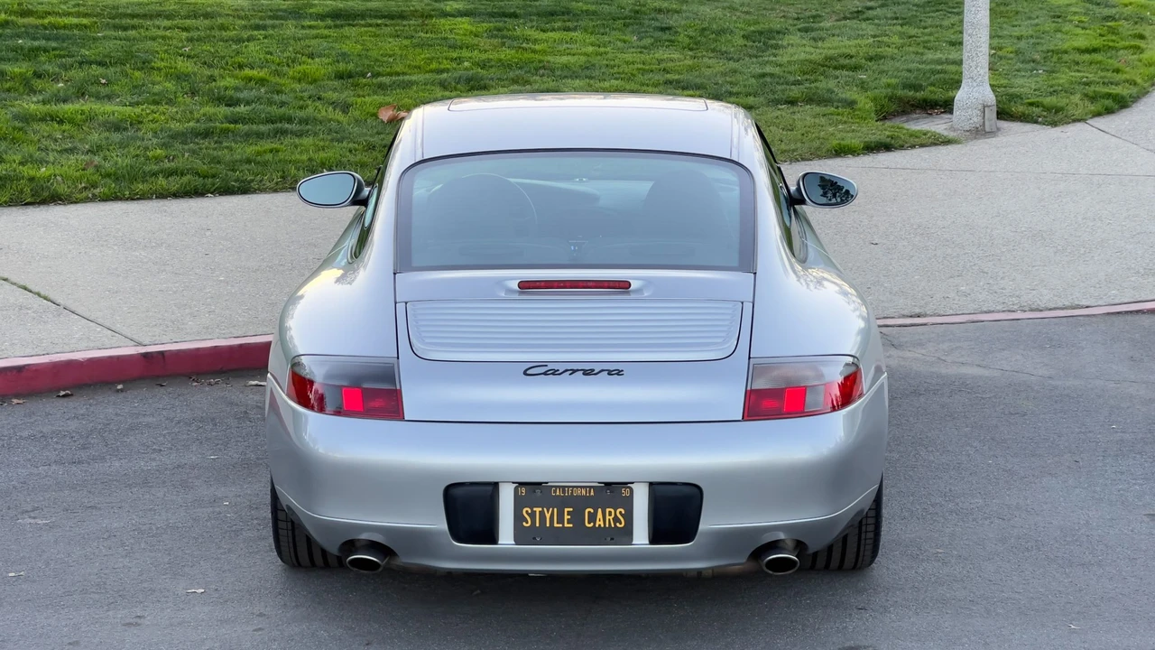 1999 Porsche 996 Carrera - Image 24 of 31
