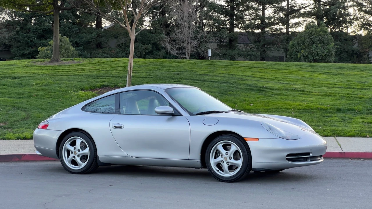 1999 Porsche 996 Carrera - Image 17 of 31