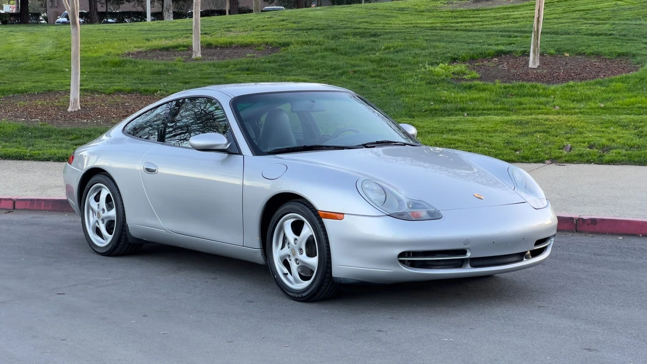 1999 Porsche 996 Carrera - Image 14 of 31