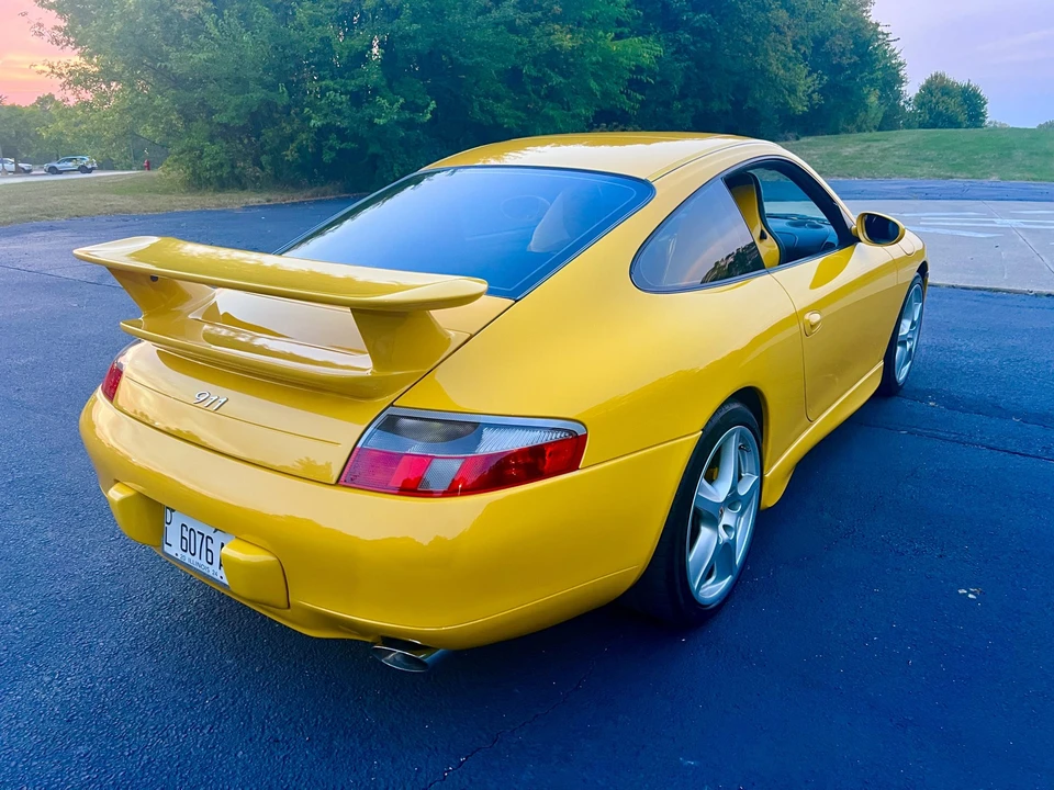 1999 Porsche 996 Carrera - Image 30 of 31