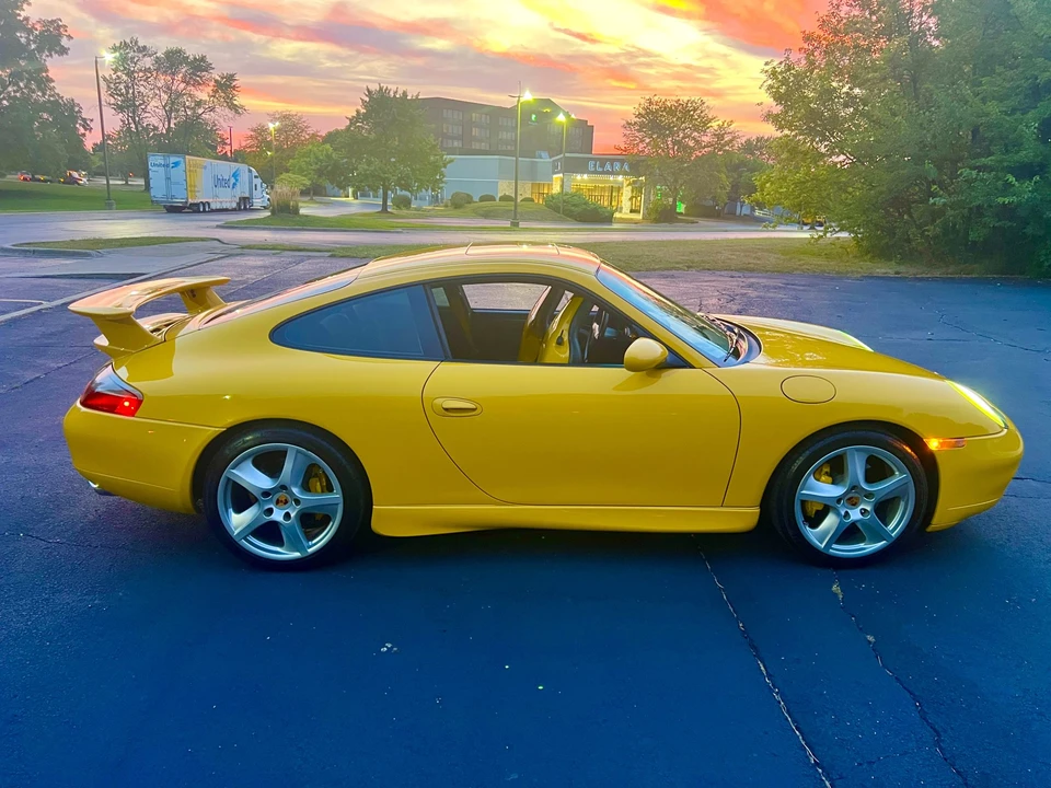 1999 Porsche 996 Carrera - Image 22 of 31