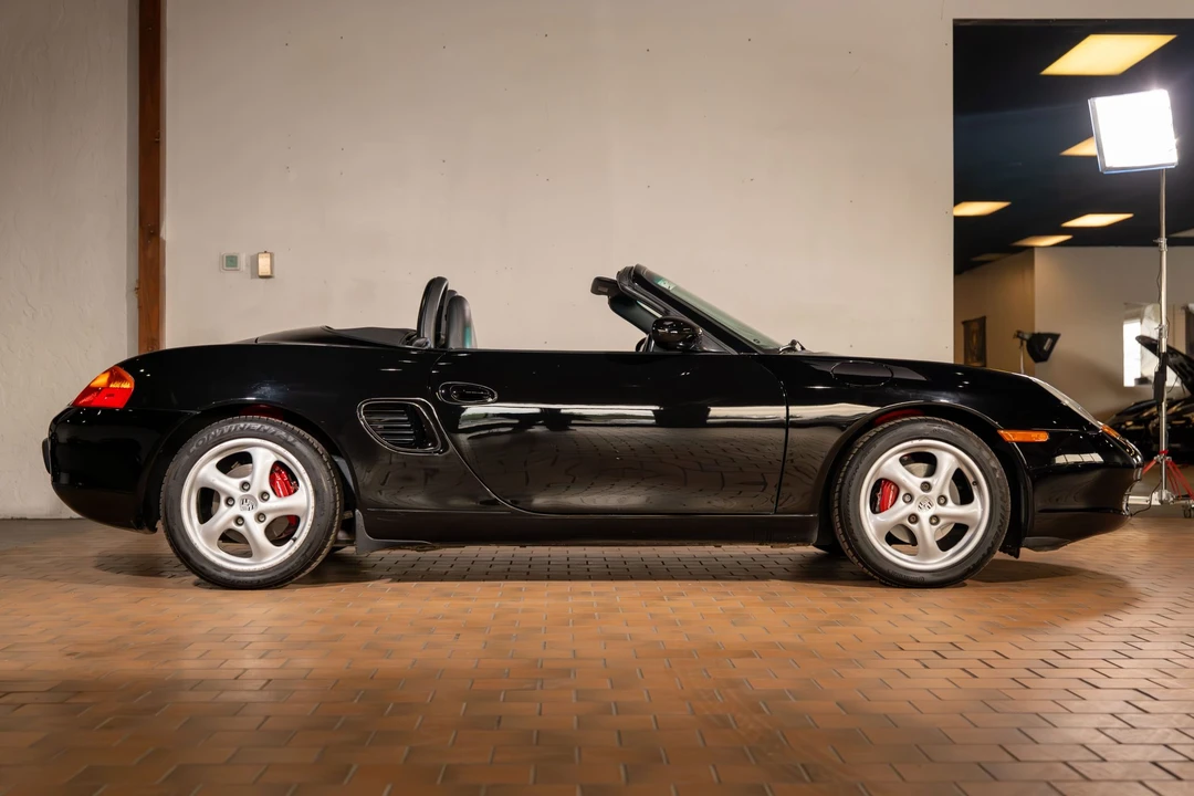 1999 Porsche 986 Boxster - Image 10 of 31