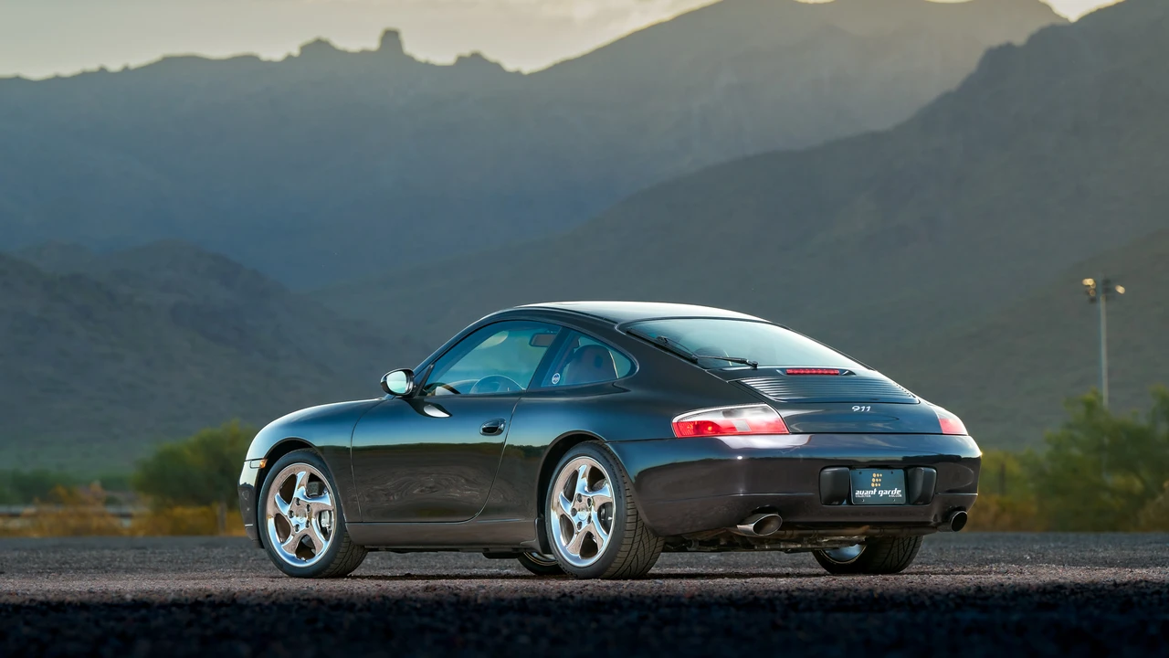 2000 Porsche 996 Carrera - Image 9 of 31
