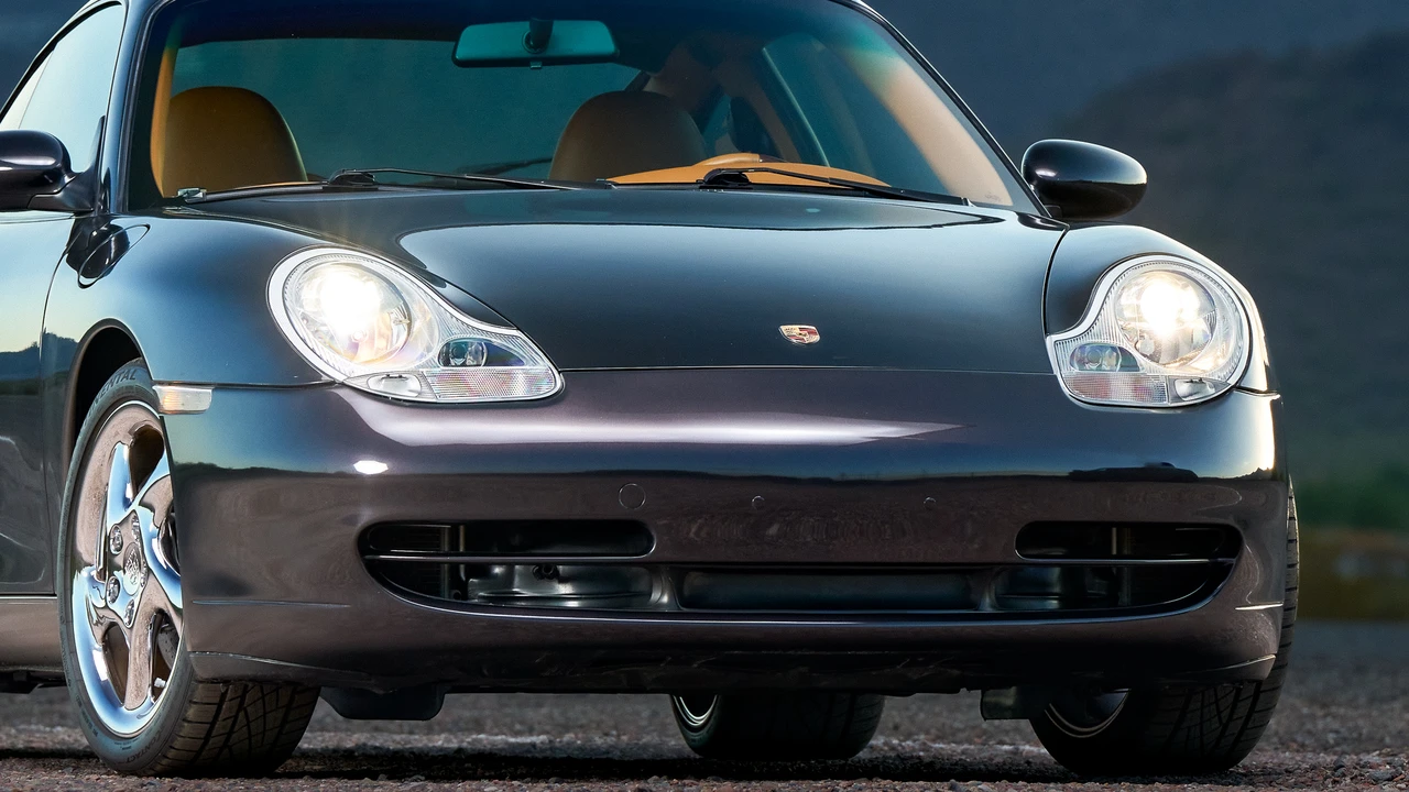 2000 Porsche 996 Carrera - Image 25 of 31