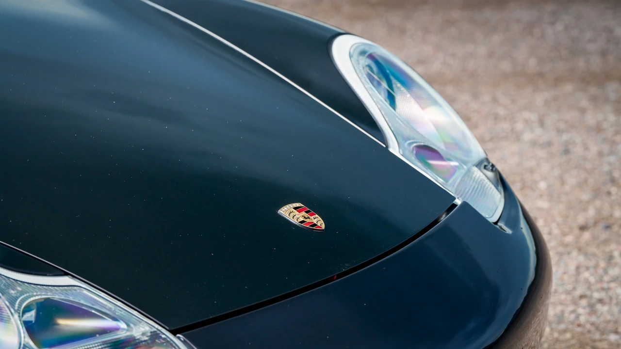 2000 Porsche 996 Carrera - Image 30 of 31