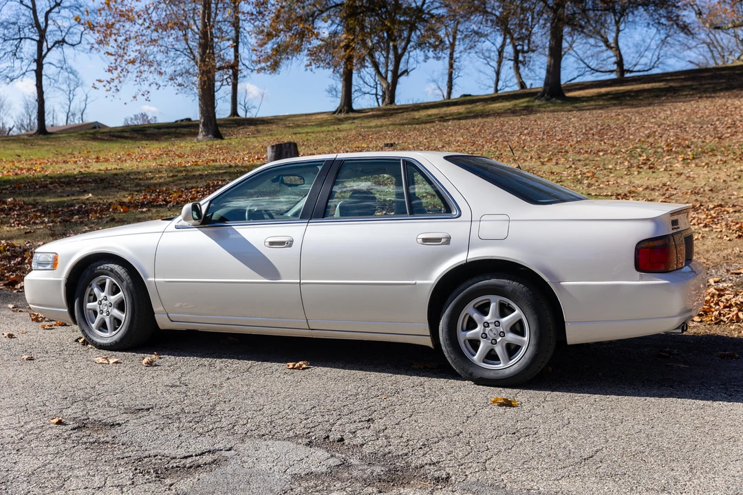 2001 Cadillac Seville - Image 14 of 31