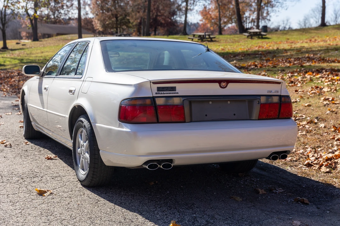 2001 Cadillac Seville - Image 12 of 31