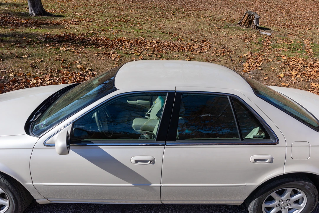 2001 Cadillac Seville - Image 21 of 31