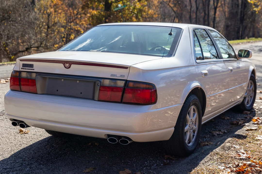 2001 Cadillac Seville - Image 11 of 31