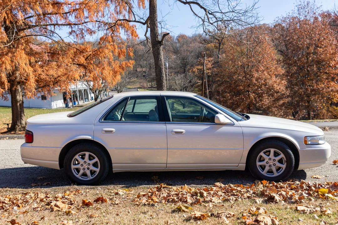 2001 Cadillac Seville - Image 9 of 31