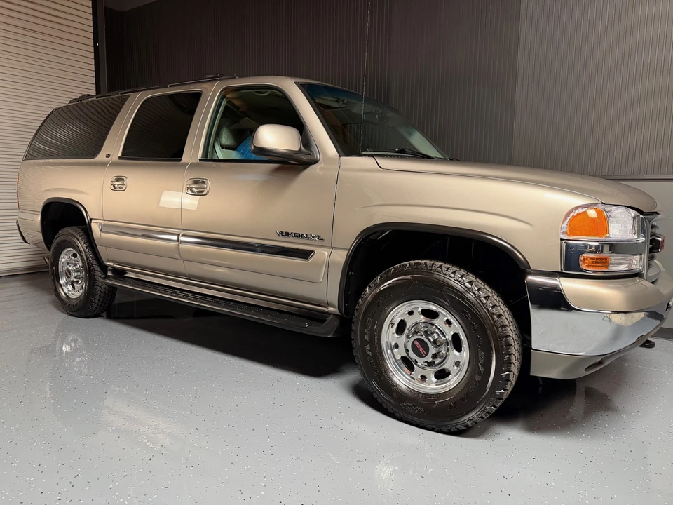 2001 GMC Yukon 2nd Gen - Image 14 of 31